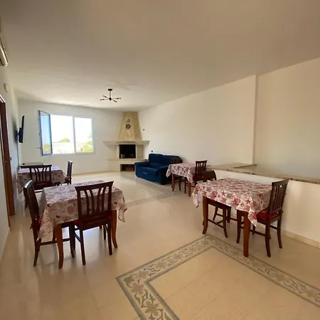 Caputo Con Posto Auto E Giardino Immenso Apartman Capilungo