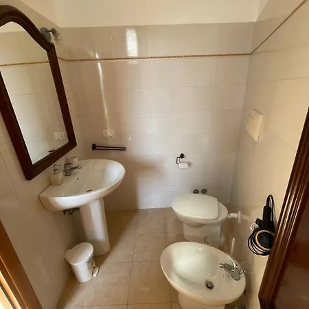 Apartament Caputo Con Posto Auto E Giardino Immenso