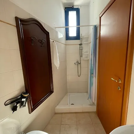Caputo Con Posto Auto E Giardino Immenso Apartament