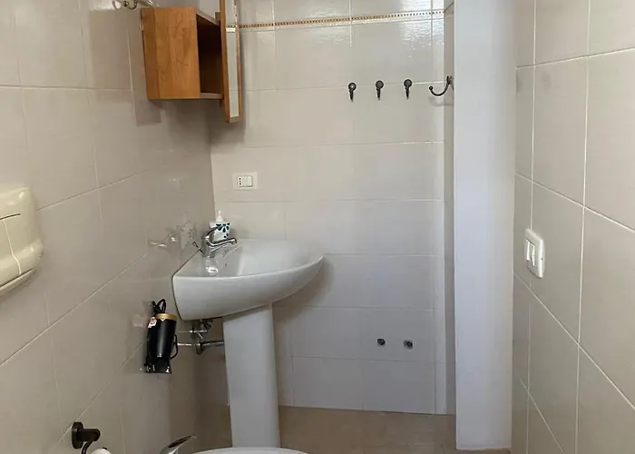 Apartamento Caputo Con Posto Auto E Giardino Immenso Capilungo