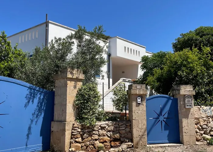 Apartamento Caputo Con Posto Auto E Giardino Immenso Capilungo