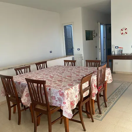 アパート Caputo Capilungo