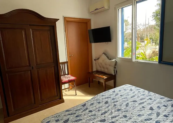 Caputo Con Posto Auto E Giardino Immenso *