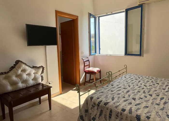 Caputo Con Posto Auto E Giardino Immenso *