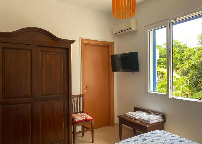 Apartment Caputo Con Posto Auto E Giardino Immenso Capilungo