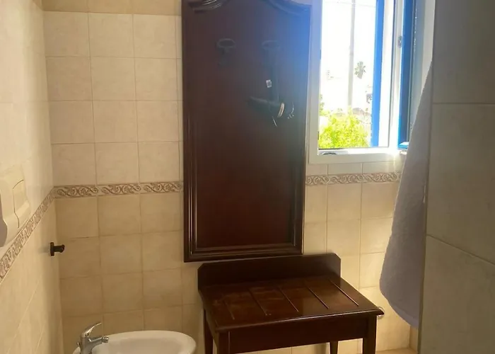 Caputo Con Posto Auto E Giardino Immenso *